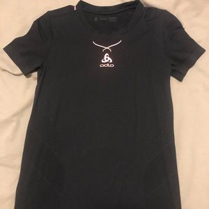 Odlo Ceramicool Women’s Shirt Size Small